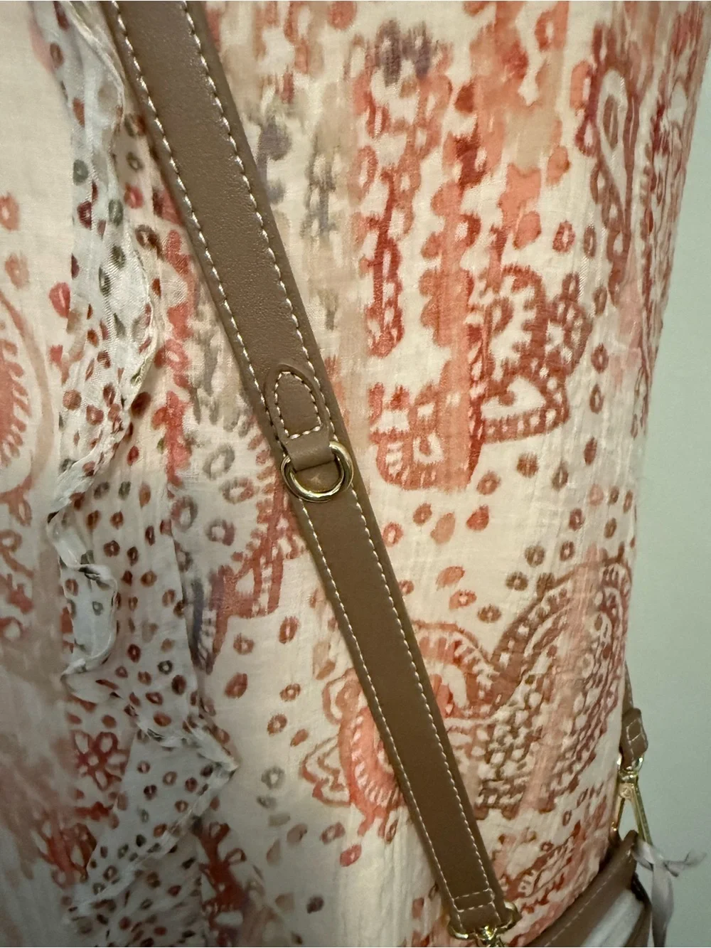 Katie Loxton compact taupe